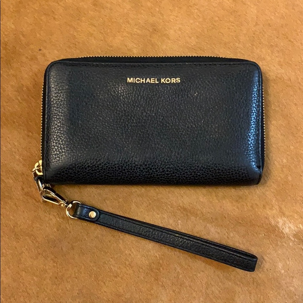 Michael kors black wallet